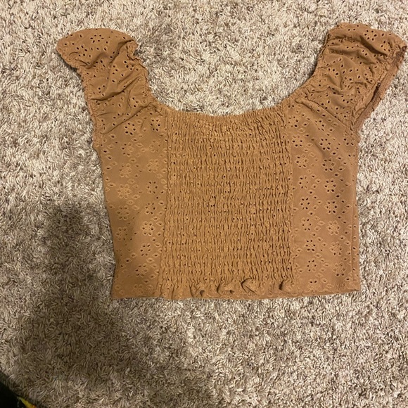 urban outfitters crop top - Picture 3 of 3